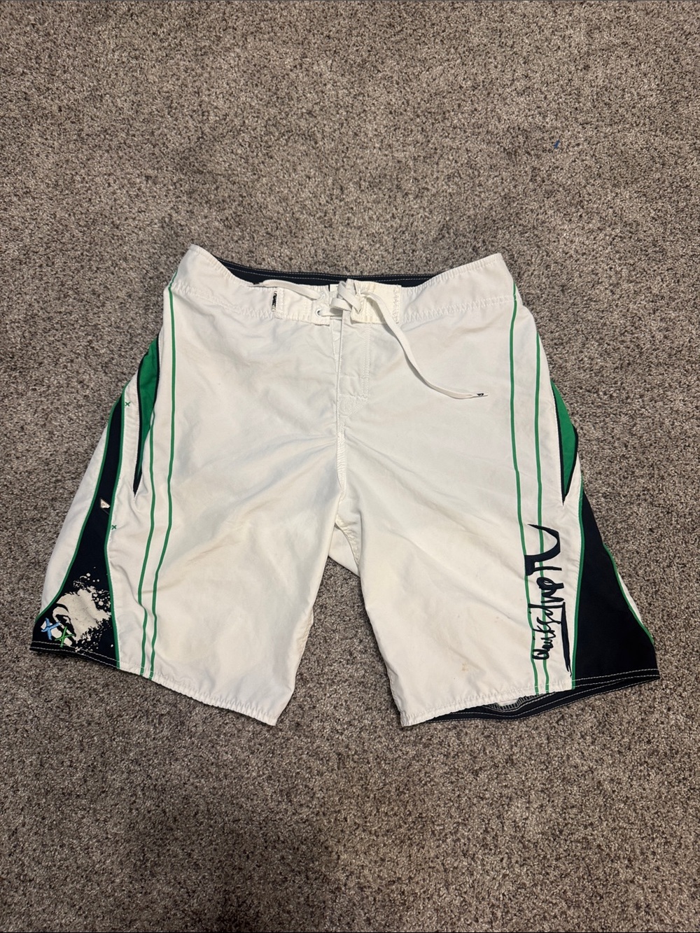 Quiksilver White Green Black Men’s Swim Trunks